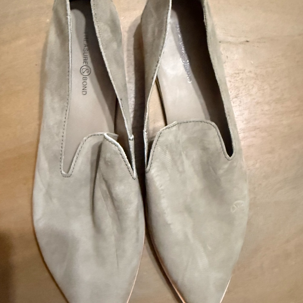 Treasure & Bond Women's Suede Gray Loafers